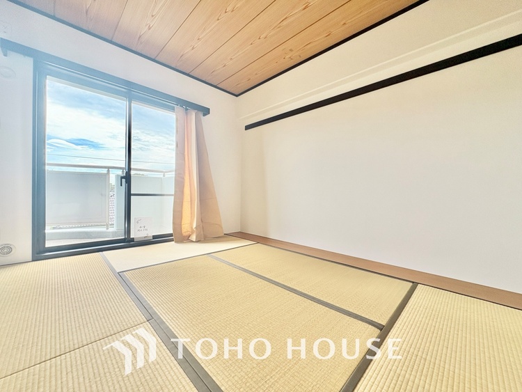 内装 【Private room】感性を育むプライベートルームはシンプルでスマートな空間。好みの空間で読書をしたり、音楽を聞いたりと一人の時間も充実したものにできます。