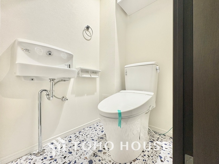 トイレ 清潔感あふれる快適なトイレ。毎日を心地よく過ごせるおすすめポイントです。