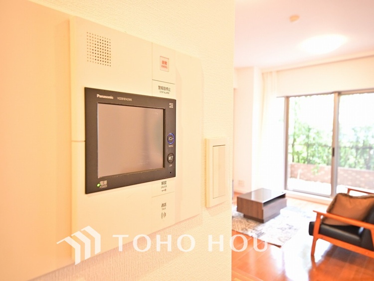 その他 来客が一目でわかるモニター付きインターホン