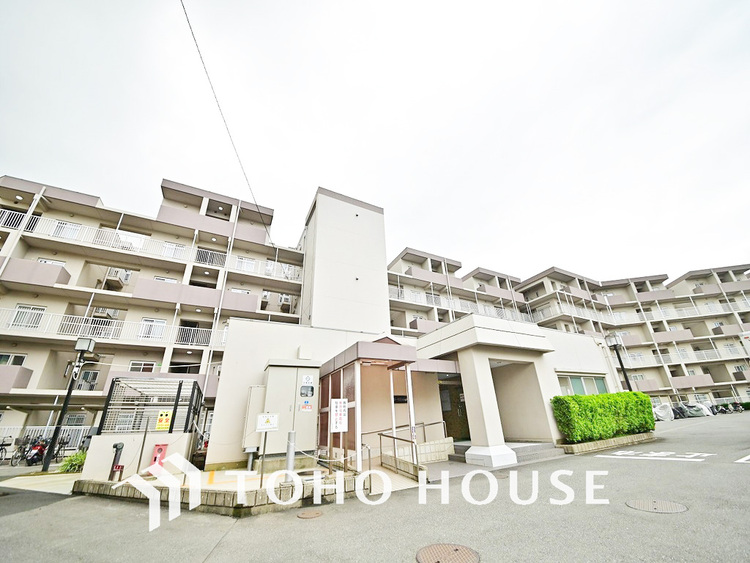 外観 〜南西向き・4階にて陽当り良好〜ペットと共に新生活〜充実の設備・仕様〜