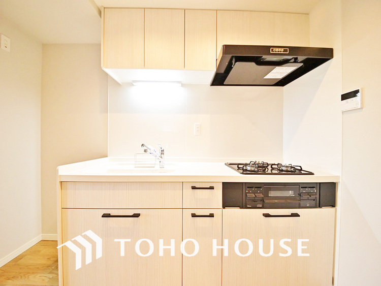 キッチン 落ち着きのあるカラーで統一された清潔感と気品が溢れるキッチン