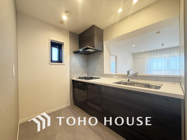 キッチン シンプルな部屋の雰囲気に溶け合うナチュラルキッチン