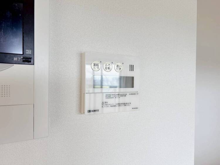 設備 見やすい画面で操作しやすい給湯パネル。