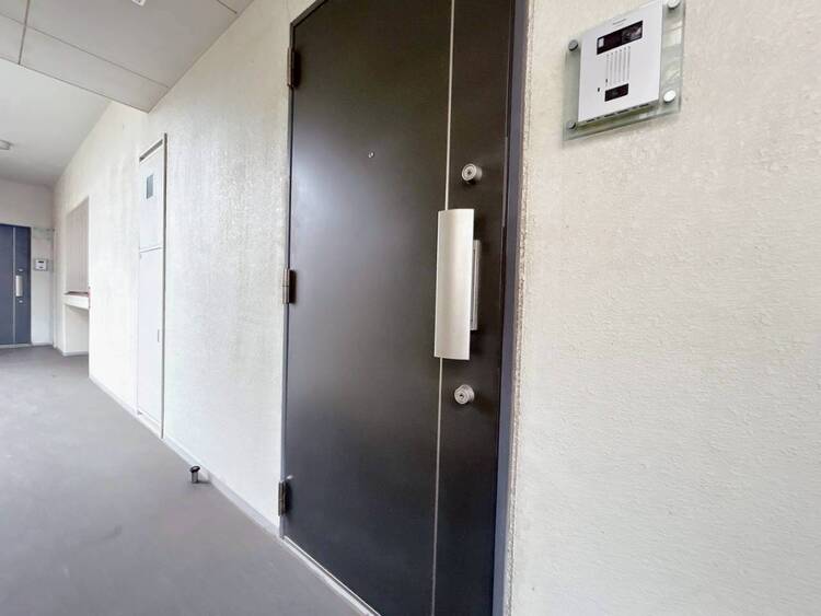 玄関 清潔感のある落ち着いた雰囲気の玄関です。