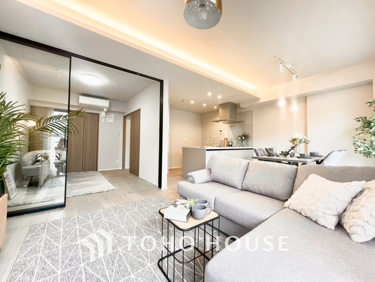 内装 【LIVING】◆住む喜び、楽しさ、感動◆を君と共有したい。いつまでもずっと家族を見渡せるこの広い空間で。