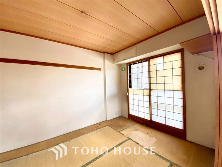 内装 現在改装中◆simple is best◆無駄のない綺麗なつくりのリビングルームであなただけの暮らしを。