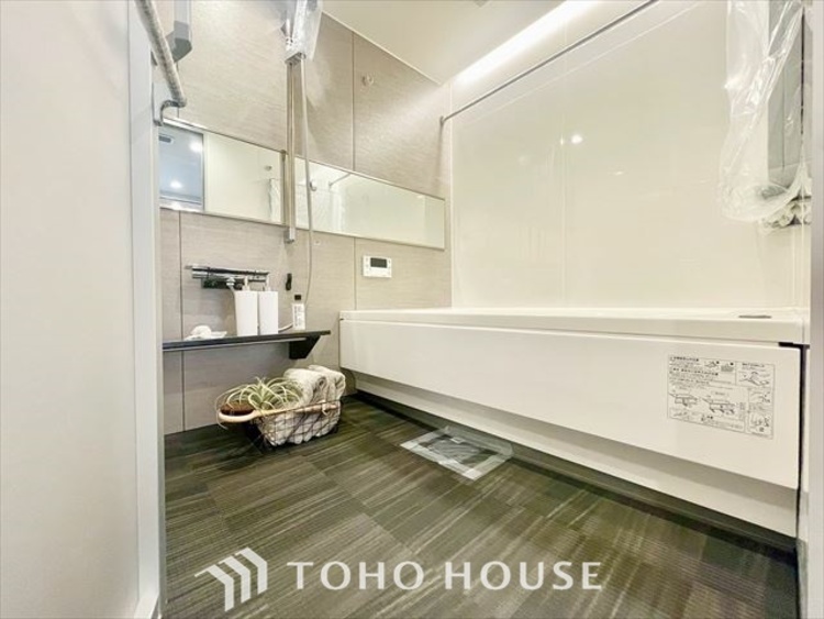 風呂 【BATHROOM】◆プライベートな空間◆simpleだからrelaxできるんです。こころもからだもキレイさっぱり。