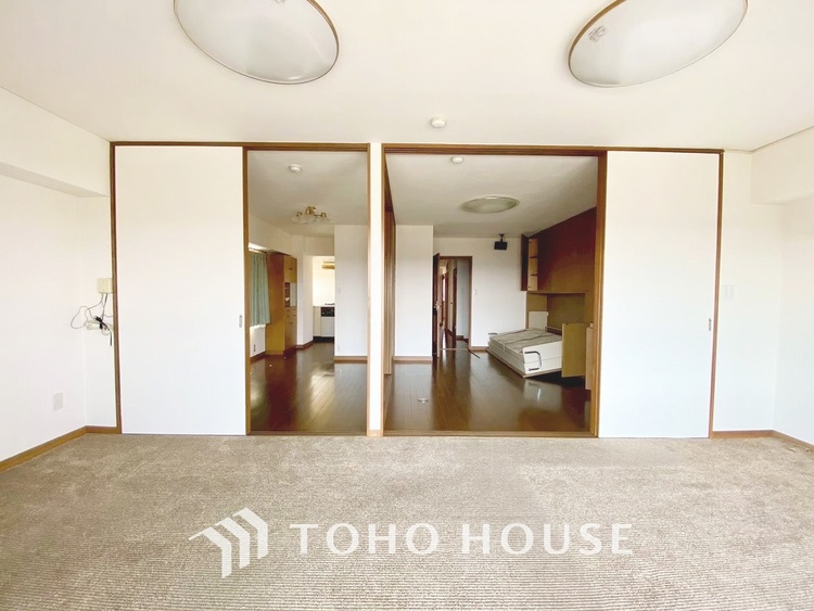 内装 現在改装中◆煌びやか◆愛おしい家族との団欒の時間をより一層幸せなものに感じさせる煌びやかなLDK。輝かしい毎日が待っています。