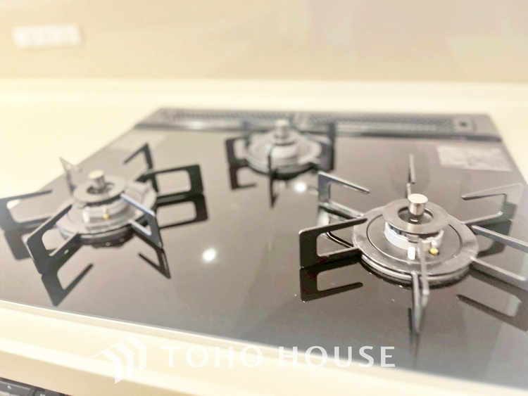 キッチン 【KITCHEN】◆家族のおはよう◆の声を笑顔で迎えてあげられるシステムキッチン。朝ごはんが楽しみでちょっと早起きしたくなるんです。