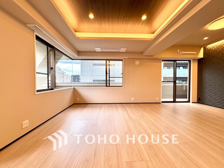 内装 【LIVING】◆住む喜び、楽しさ、感動◆を君と共有したい。いつまでもずっと家族を見渡せるこの広い空間で。