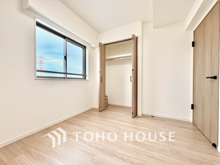 内装 【PRIVATE ROOM】◆快適◆な暮らしに不可欠な収納スペース。快適さとともに思い出も詰まっていく。