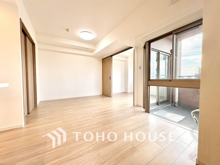 内装 【LIVING】◆simple is best◆無駄のない綺麗なつくりのリビングルームであなただけの暮らしを。