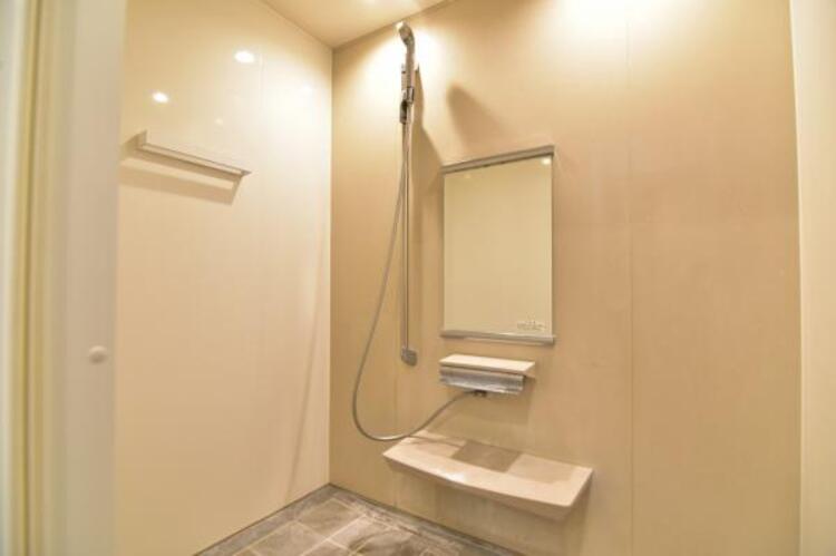 風呂 １日の疲れを癒してくれる広々とした浴室は癒しの空間としてカスタマイズが可能です。 