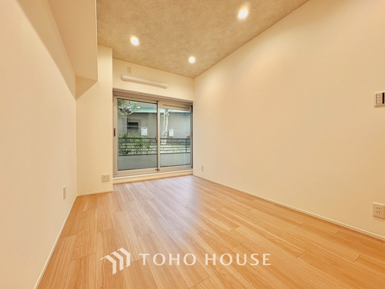 内装 寝室は一日の疲れを癒す大切な空間。快適で落ち着けるおすすめの間取りです。