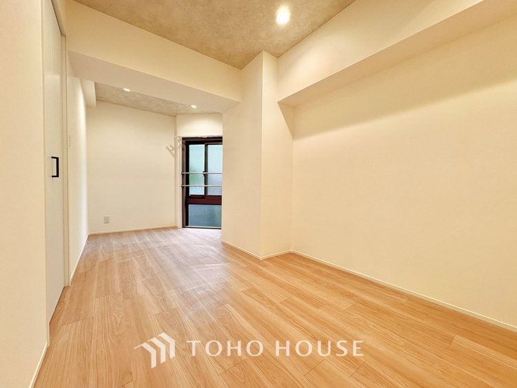 内装 寝室は一日の疲れを癒す大切な空間。快適で落ち着けるおすすめの間取りです。