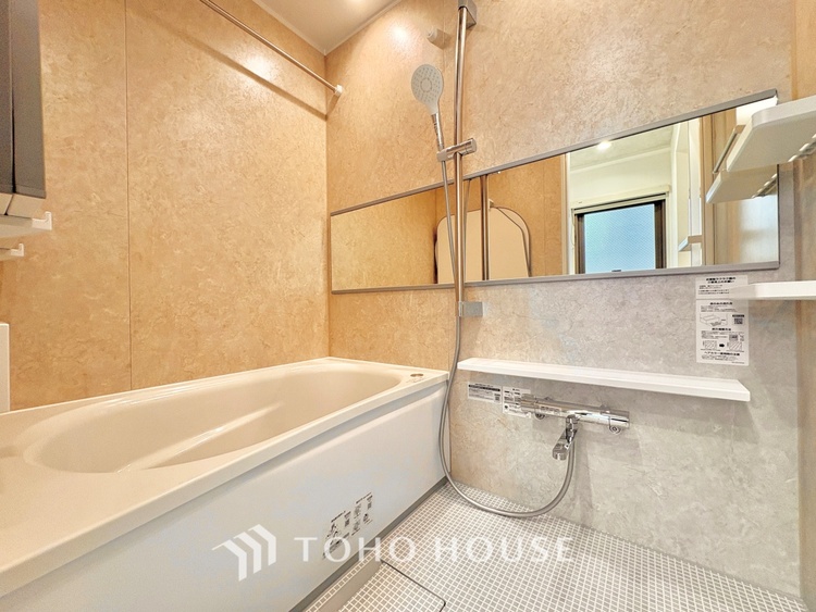 風呂 浴室は一日の疲れを癒す特別な空間。清潔感と快適性で心身ともにリフレッシュできます。