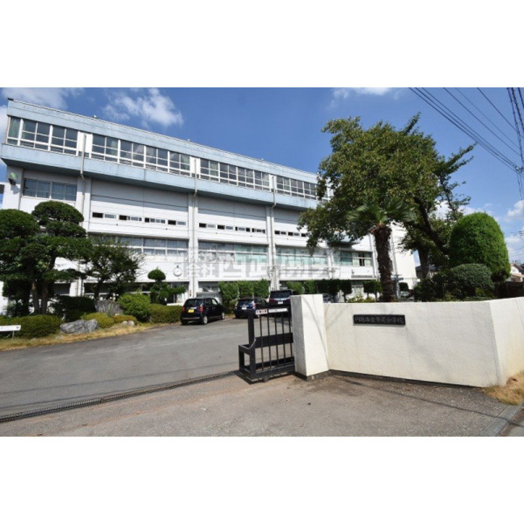 周辺 寺尾中学校(約650m)