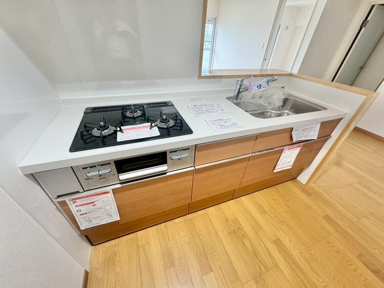 その他 開放感のあるキッチンスペース。調理をしながら、会話も弾みそうですね。