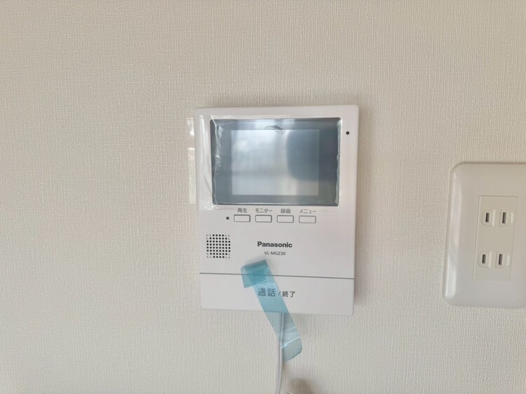 その他 誰が来てもわかる様にモニター付きインターホンを設置。