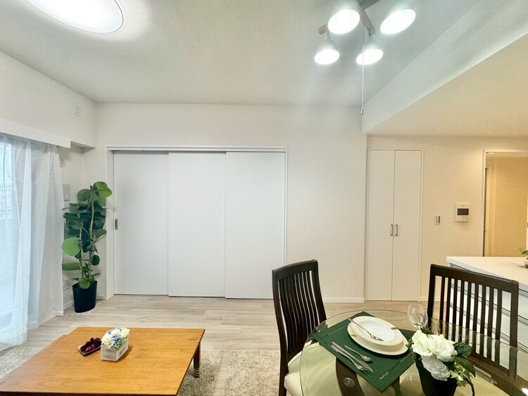 その他 シンプルな内装と偏り過ぎないデザインで統一しました。