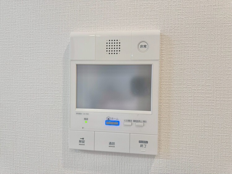 その他 誰が来てもわかる様にモニター付きインターホンを設置。