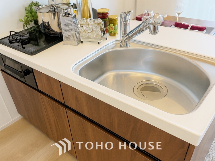 内装 【Ease】家族個々の安らぎの空間。プライベートなBedRoomは暮らす方の感性で造り上げたいもの。＊配置してある家具や小物はCGによるイメージ画像です。