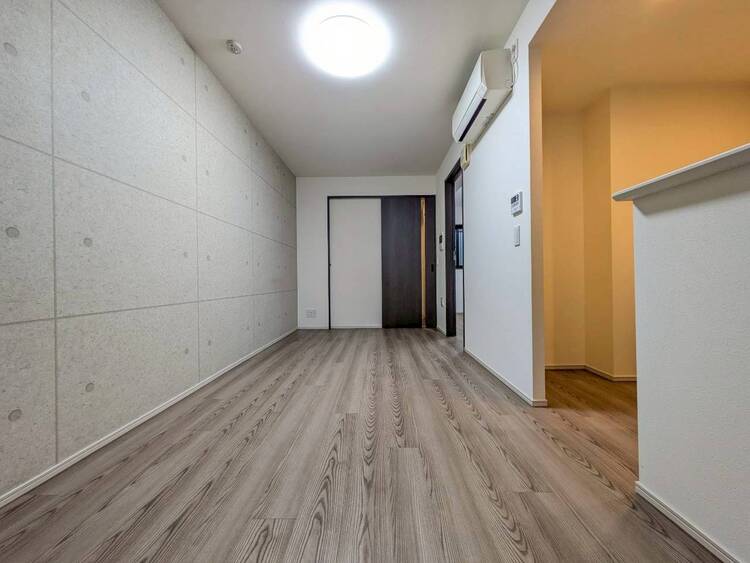 居間 シンプルな内装と偏り過ぎないデザインで統一しました。