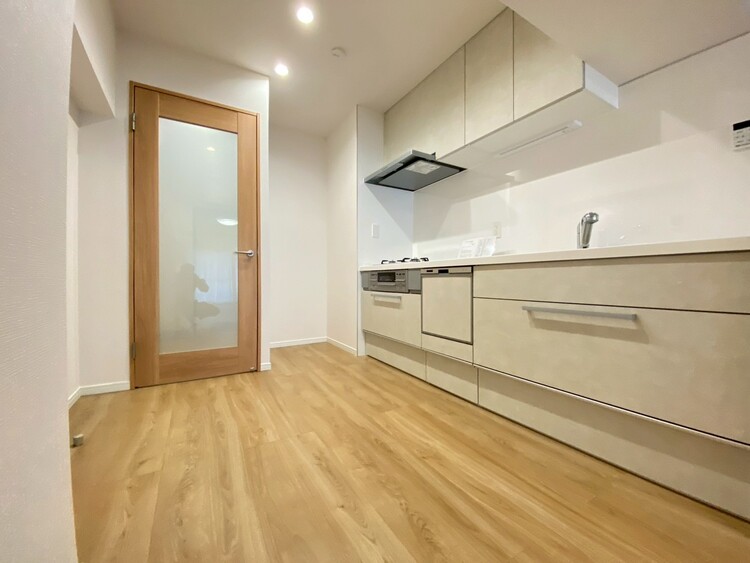 キッチン 開放感のあるキッチンスペース。調理をしながら、会話も弾みそうですね。