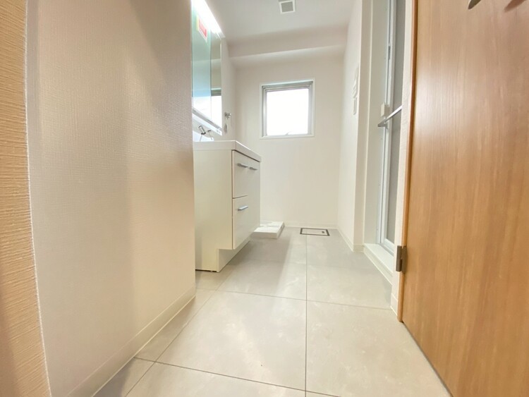 洗面 十分な広さの脱衣所。