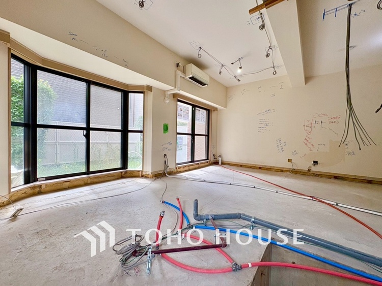 内装 現在改装中◆眩い◆光が燦々と入り、家族の笑顔を照らす。「いつまでも続いて」と願う夢のような毎日がここにある。