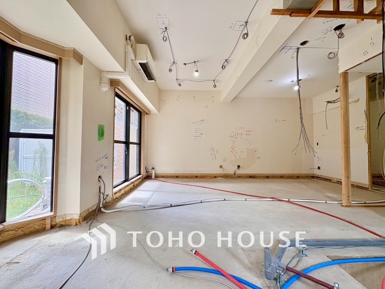 内装 現在改装中◆扉を◆開くとこの景色。家族の”おかえり”の声が聞こえてきそう。