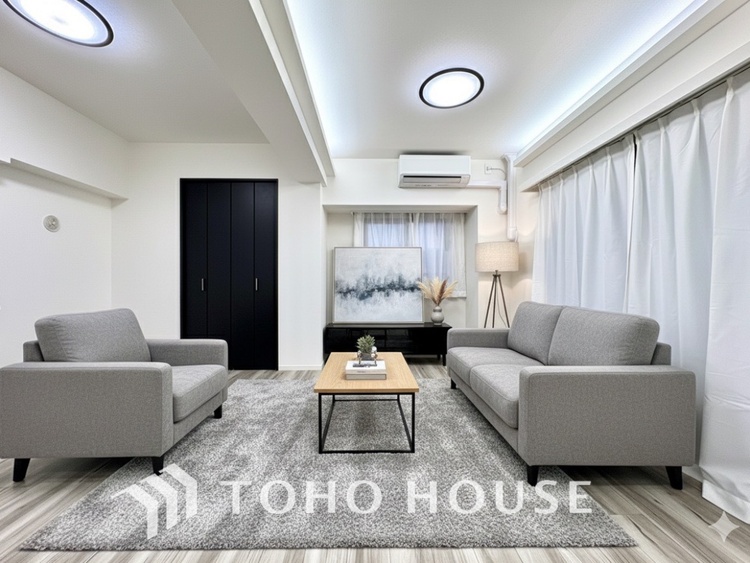 内装 ◆煌びやか◆愛おしい家族との団欒の時間をより一層幸せなものに感じさせる煌びやかなLDK。輝かしい毎日が待っています。※この画像の家具の配置には、CGによる加工を施しております。