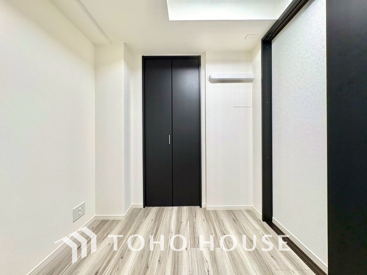 内装 ◆属毛離裏◆子は父を手本とし、母に愛育されて成長する。家族の深い繋がり。いつまでも大切にしたい。