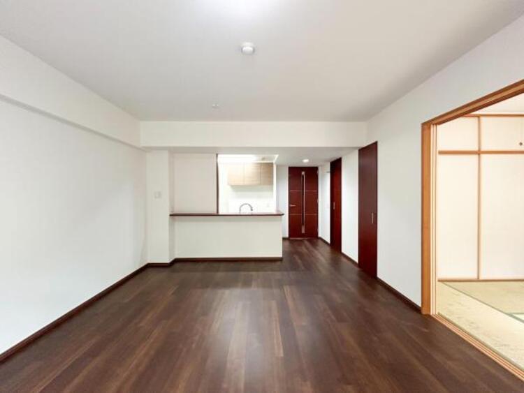 居間 【リビング】家族や友人との時間など１番多くの時間を過ごす空間だからこそ快適な空間を目指してプランニングしました