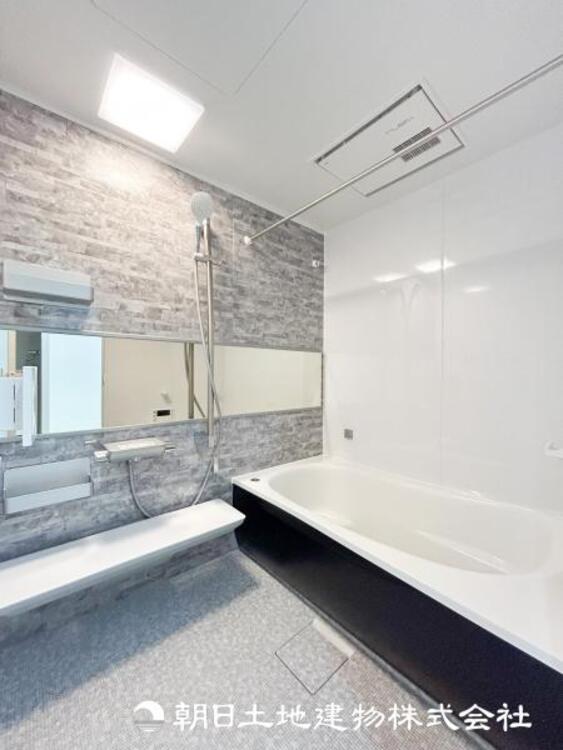 風呂 【浴室】日々の疲れを取り心も身体も癒すことができる私だけのリラックス空間、優しいカラーをチョイスし空間を仕上げました