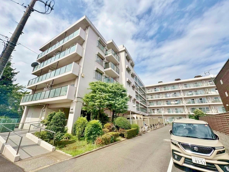 外観 資料には掲載していない情報が、現地にはたくさんあります。是非一度、現地をご確認ください。