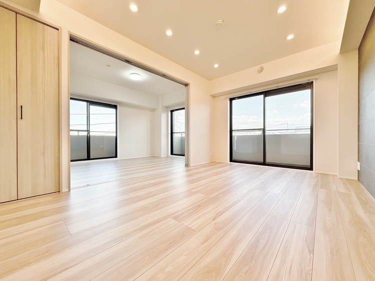 居間 過ごす時間が、たくさんの思い出として紡がれていく場所。