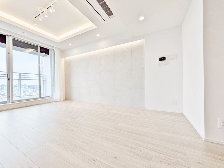 居間 居心地の良い空気感は、暮らしのステージを彩り、心からのやすらぎと満足感を与えてくれます。