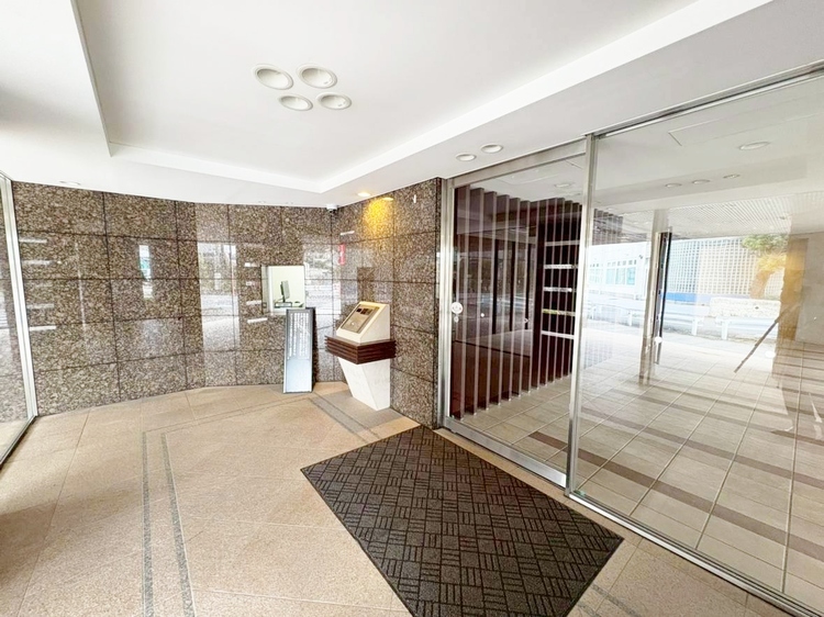 エントランス エントランスは、毎日の行き帰りで使う大事な空間です。