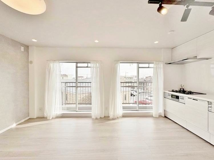 居間 豊かな居住性と、安心感を満たすクオリティが見事に調和した住空間。