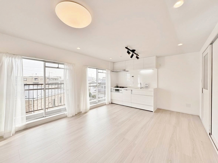 居間 過ごす時間が、たくさんの思い出として紡がれていく場所。