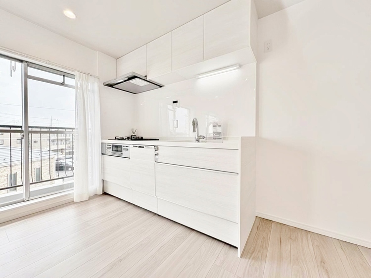 キッチン 洗練されたスタイリッシュなデザイン性と使いやすさを備えた仕様。