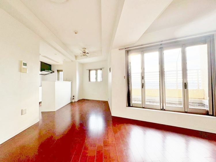 居間 過ごす時間が、たくさんの思い出として紡がれていく場所。