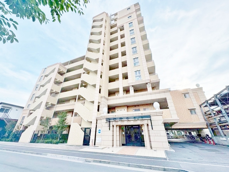 外観 資料には掲載していない情報が、現地にはたくさんあります。是非一度、現地をご確認ください。