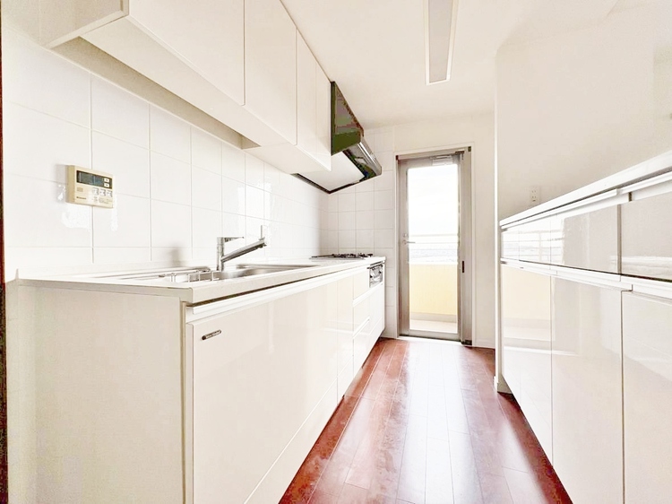 キッチン 洗練されたスタイリッシュなデザイン性と使いやすさを備えた仕様。