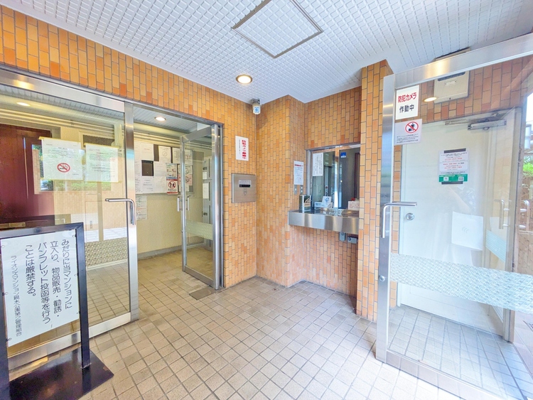 エントランス エントランスは、毎日の行き帰りで使う大事な空間です。