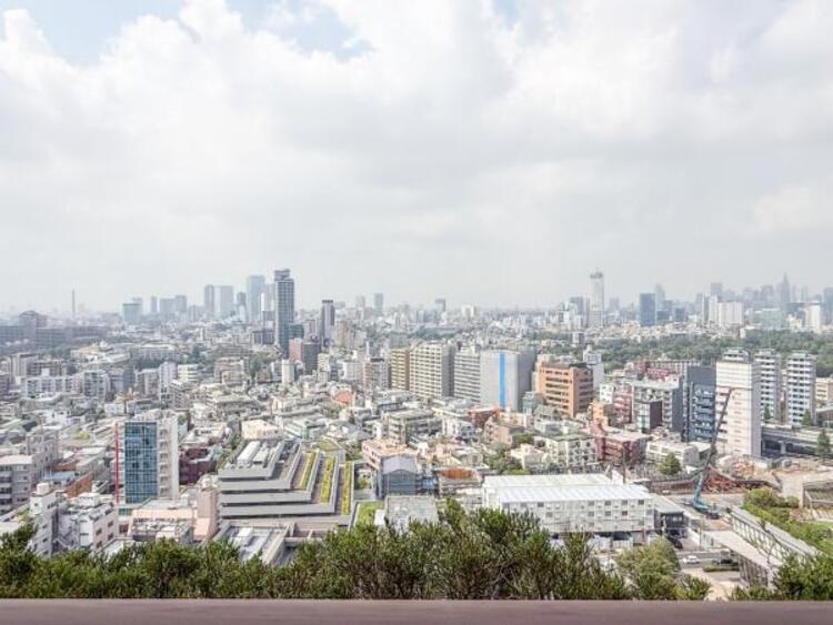 その他 開放感のある眺望。季節による景色の変化を日常の生活と共に感じてください。