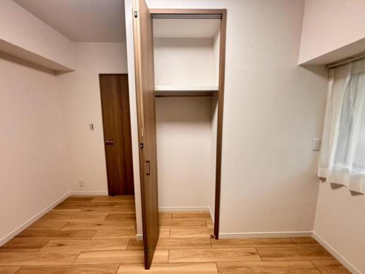 収納 各居室にクローゼットがあり、洋服ダンスなどを置く必要がないのでお部屋を広く使えます。（2025.9.16撮影）