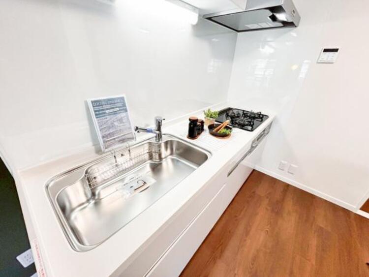 キッチン キッチンは毎日使う場所だから、忙しいときでも使いやすく、いつもキレイに保ちたい。等身大のわが家らしい、ぴったりのキッチン。（2025.9.16撮影）