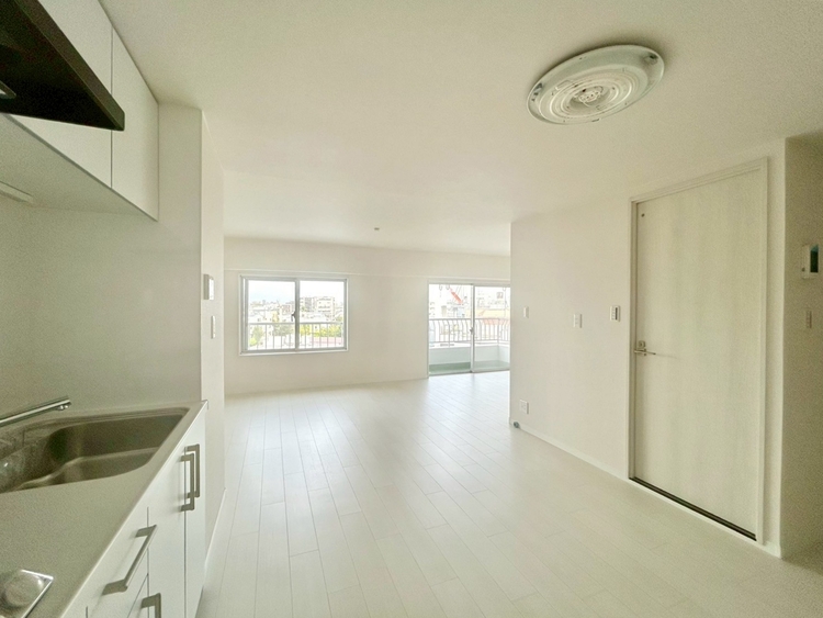 その他 シンプルな内装と偏り過ぎないデザインで統一しました。